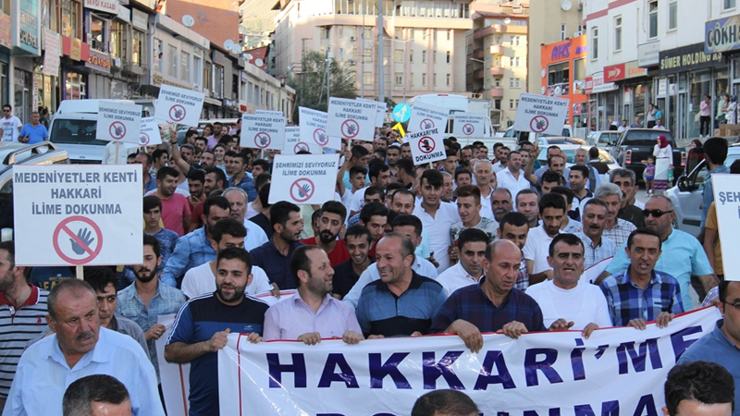 Hakkarililer eylem için Ankaraya yola çıktı