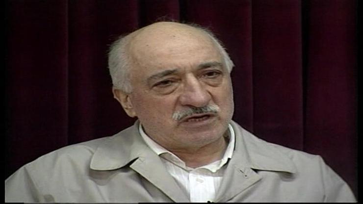 FETÖ şüphelisinin evinde Gülen imzalı çek bulundu