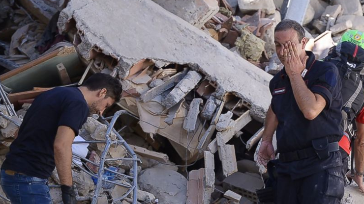 İtalya’da ölü sayısı 247’ye yükseldi