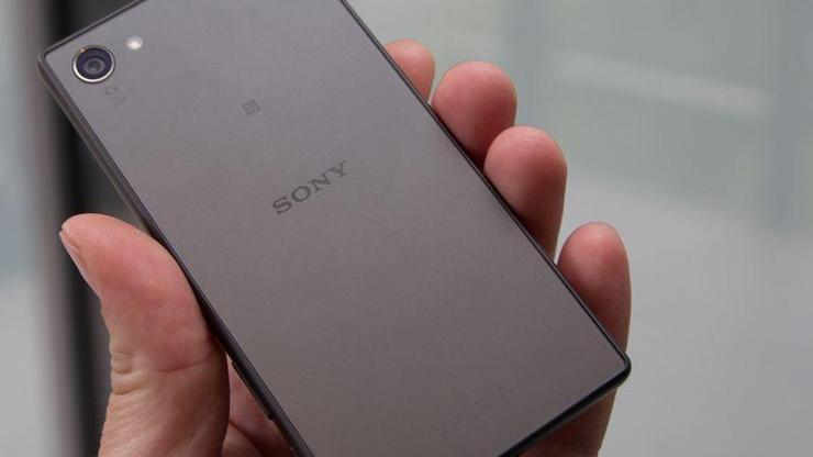 Sony Xperia X Compact geliyor