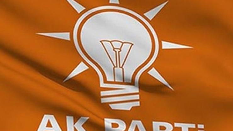 AK Partinin üç ilçe yönetimi istifa etti