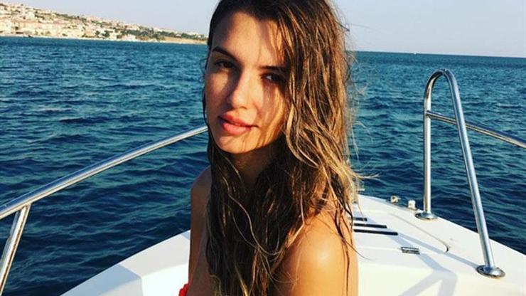 Leyla Lydia Tuğutlu tatilde