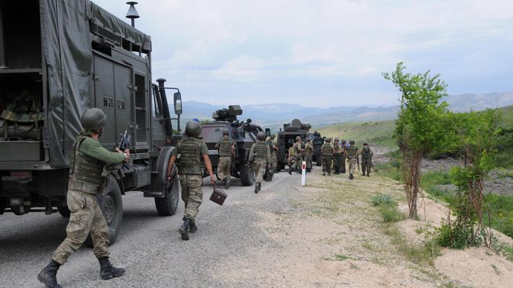 Tuncelide çatışma, karayolu trafiğe kapatıldı