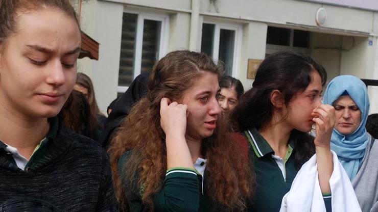 Ağlayarak okullarından ayrıldılar