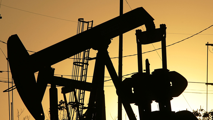 Brent petrol 55 doların üzerinde direniyor