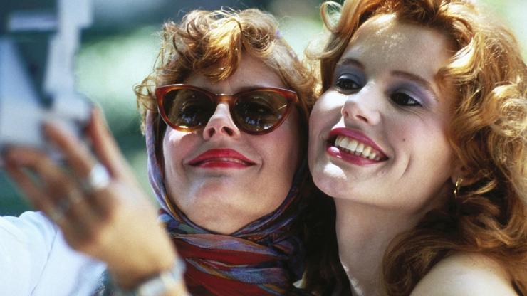 Hollywoodun en seksi anneannesi 70 yaşında