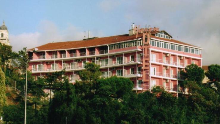 Timur Bayındırın ortağı olduğu Harem Otel kapandı