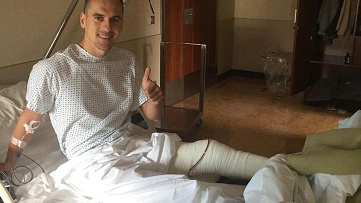 Napolide Milik ameliyat oldu: 3,5 ay yok