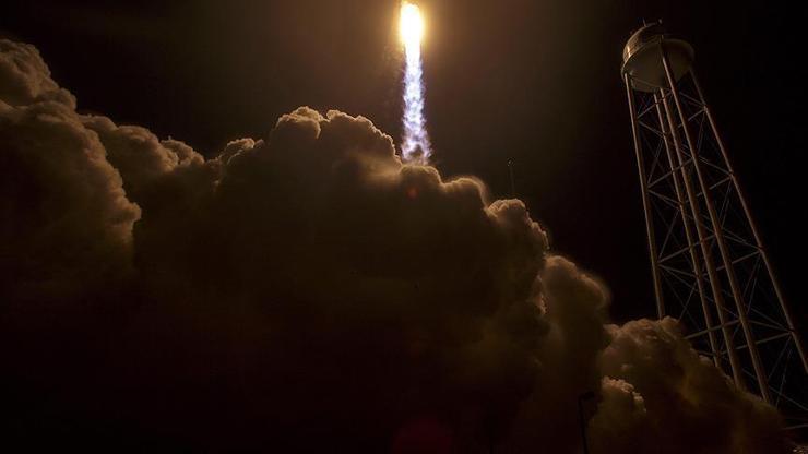 İki yıl önce patlayan Antares bu kez başarıyla fırlatıldı