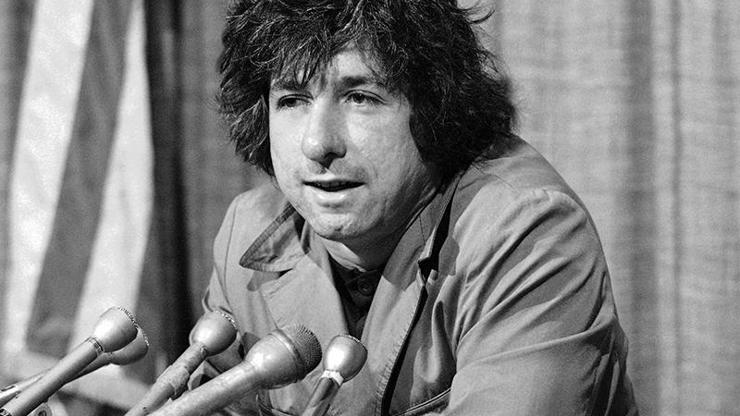 Chicago Sekizlisinden ABDli ünlü aktivist Tom Hayden öldü