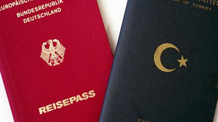 Almanya: Diplomatik pasaporta sahip 35 Türk vatandaşı sığınma talep etti