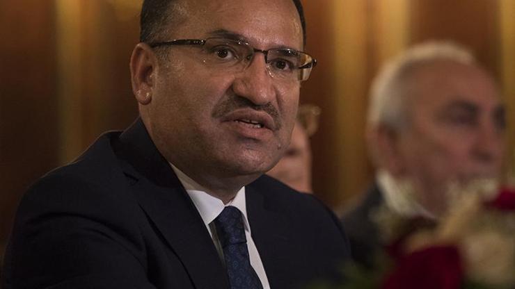 Bekir Bozdağ kaç tutuklu gazeteci var sorusunu yanıtladı