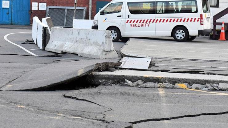 Yeni Zelandada 7,8 büyüklüğünde deprem