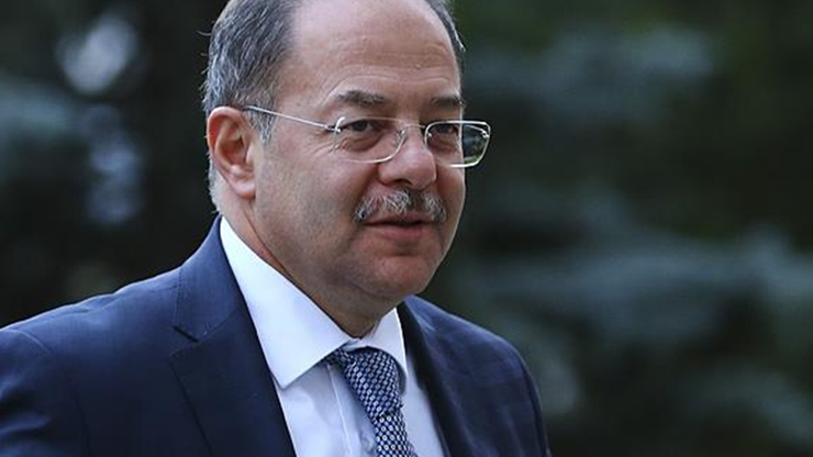 Bakan açıkladı: Sigara kapalı dolaba giriyor