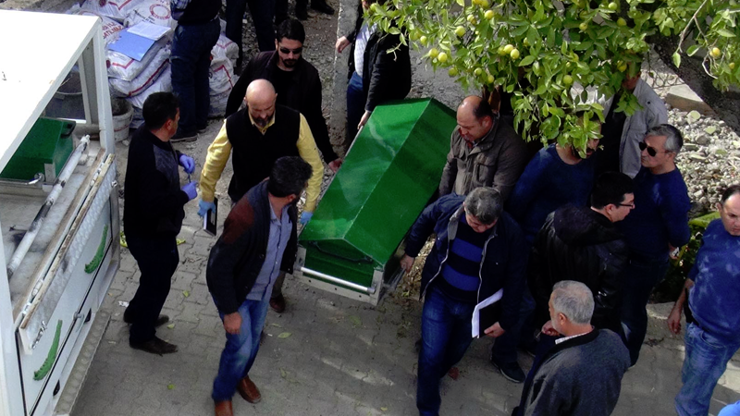 Adanada facia: Eşi ve iki çocuğunu katletti