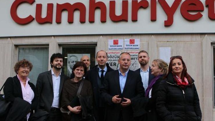 Avrupalı heyetten Cumhuriyet Gazetesine ziyaret