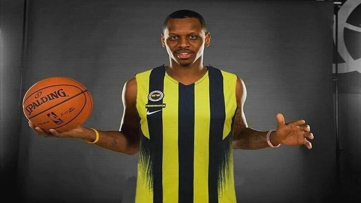 Fenerbahçeli basketbolcuya İtalyanlar ceza verdi
