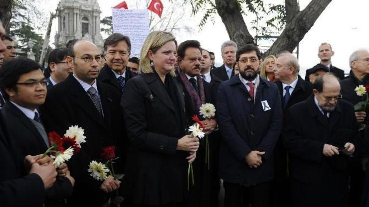 İstanbul’daki konsoloslardan hain terör saldırısına tepki