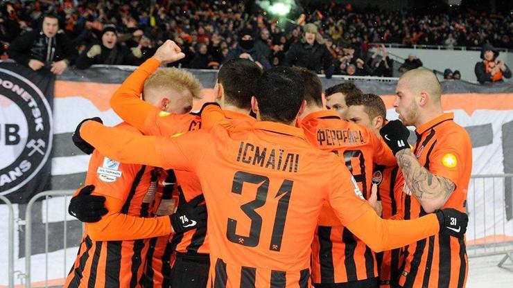 9 kişi kalan Dinamo Kiev evinde yıkıldı