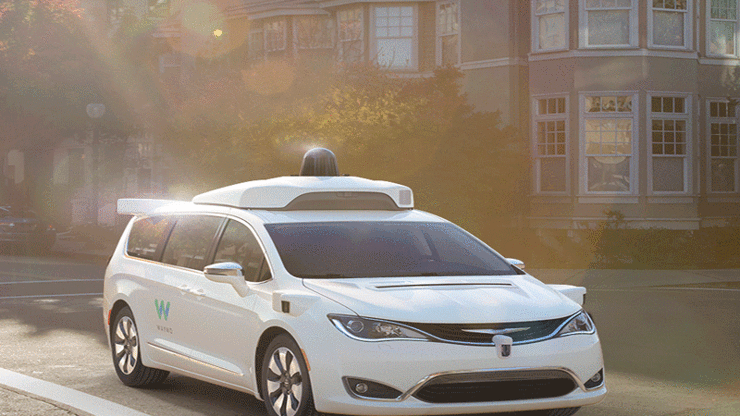 Elektrikli ve sürücüsüz minivan