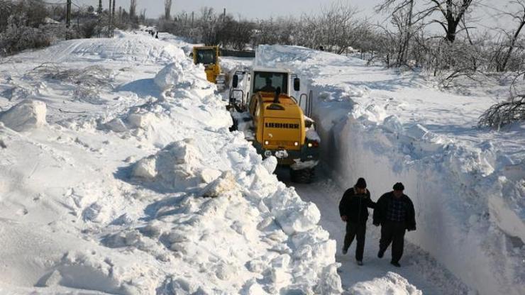 Macaristanda soğuk hava 80 can aldı