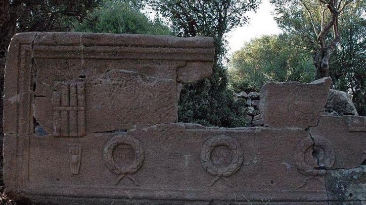 Manisada 2 bin 200 yılık okul müdürü lahiti