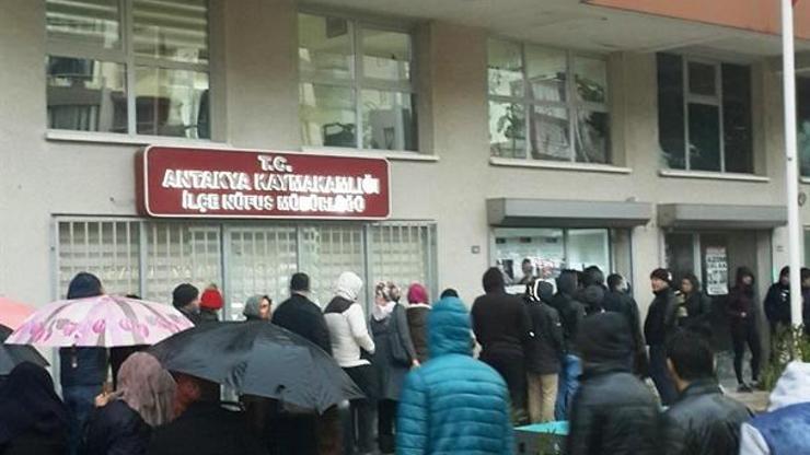 Hatayda yeni kimlik kuyruğu