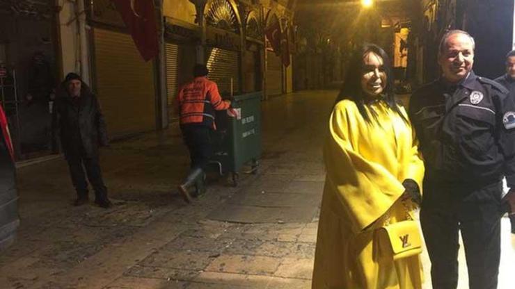 Bülent Ersoy gece yarısı Kapalıçarşıyı açtırdı