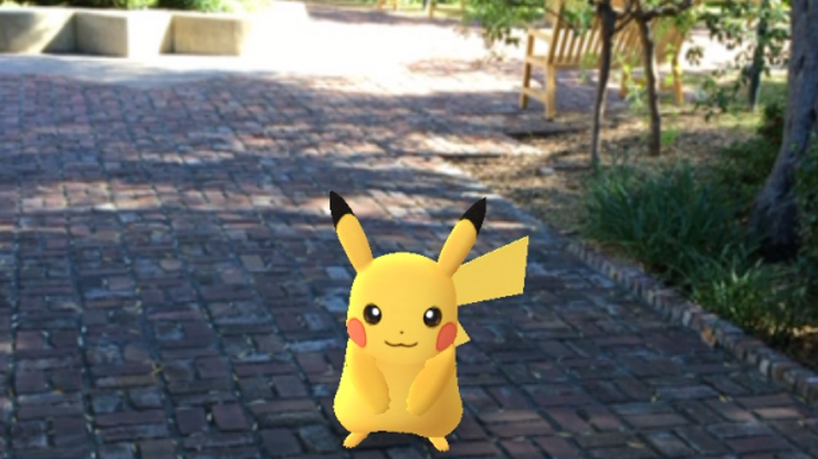 Kilisede Pokemon avlamaya ceza