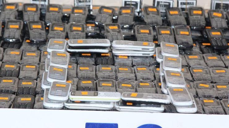 Diyarbakırda 836 kaçak cep telefonu ele geçirildi