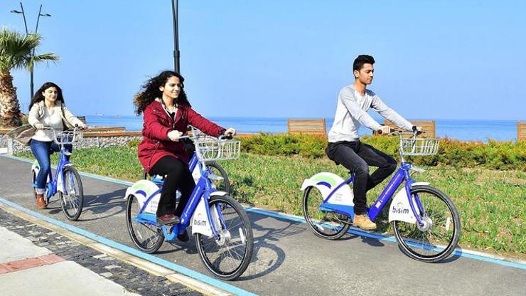 İzmirde pedal devrimi