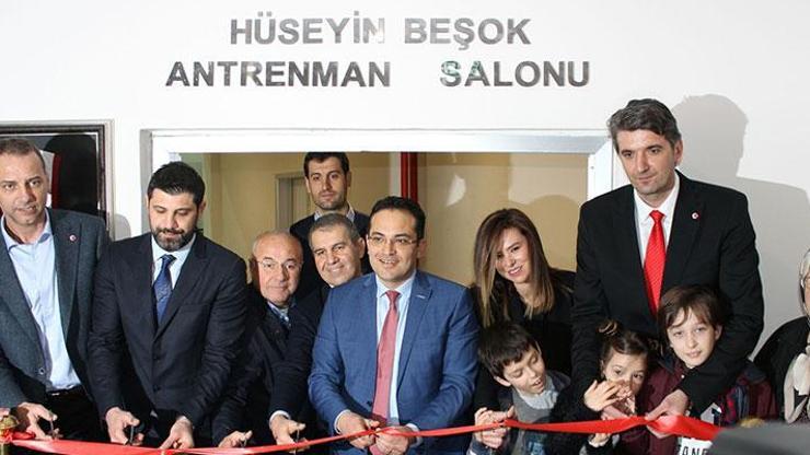 Salona Hüseyin Beşokun adı verildi