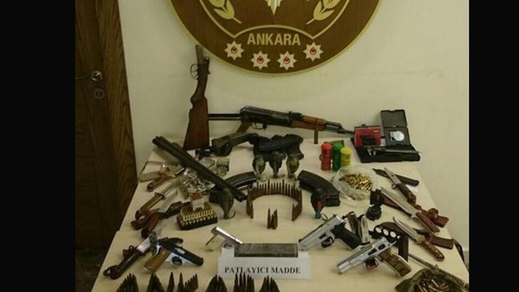 Emekli Albayın evinden cephanelik çıktı