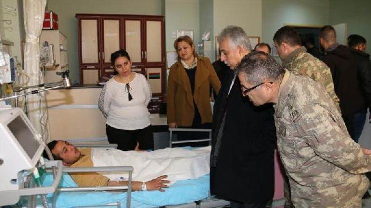 Hakkaride yıldırım düştü: 4 asker yaralandı