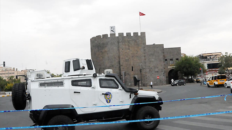 Diyarbakırda 3 ilçede sokağa çıkma yasağı