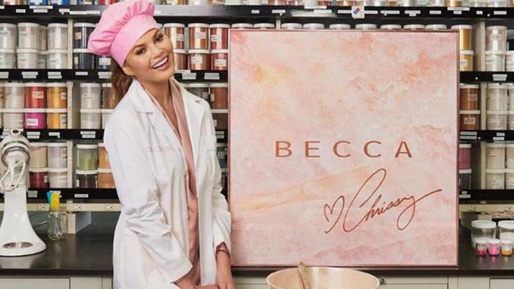 Chrissy Teigen o sektöre de el attı