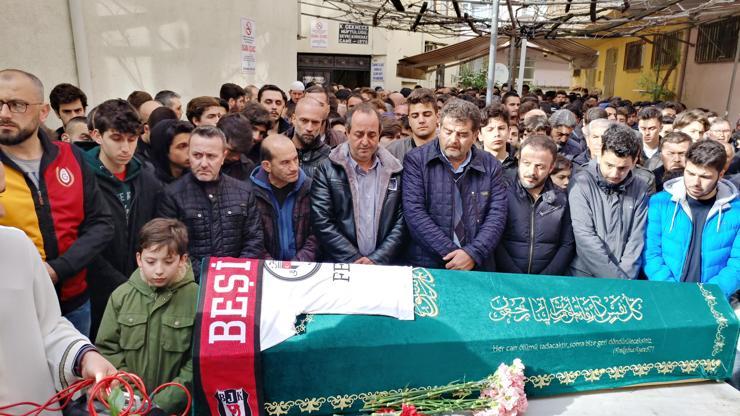 Sigara istedikleri genci bıçaklayarak öldürdüler