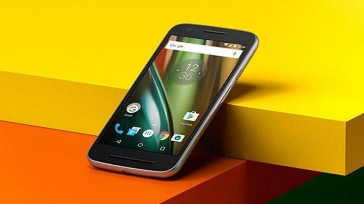 100 dolarlık canavar; Moto E4