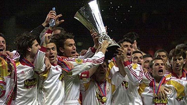Galatasaraydan Beşiktaş taraftarını kızdıracak tweet