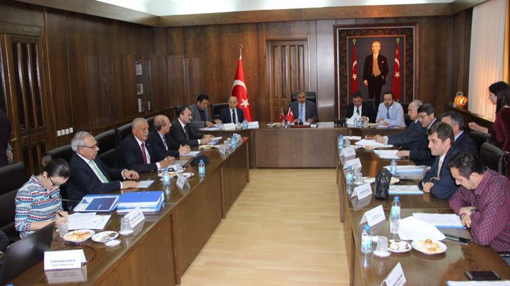 Validen gazetecilere tepki: Her şeyi sizinle paylaşacak değiliz