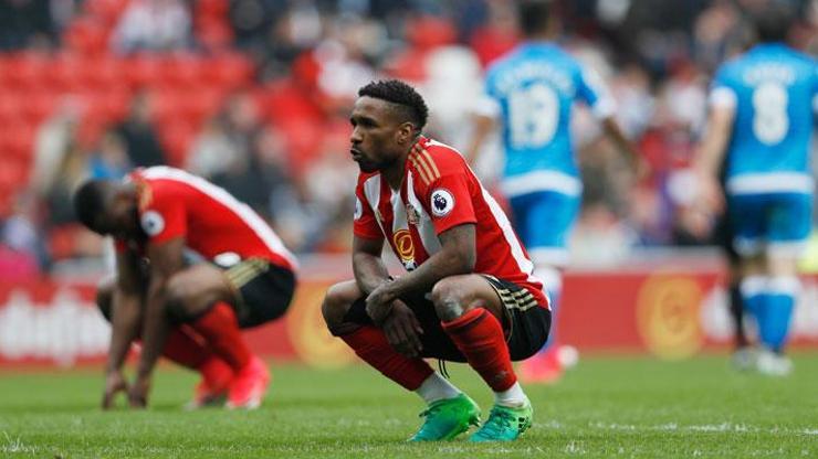Lensin bonservisini elinde bulunduran Sunderland küme düştü