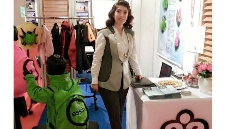 Çantalı Üst Giysi yeniden uluslararası arenada