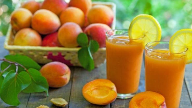 Ramazan ayında kayısı suyu için