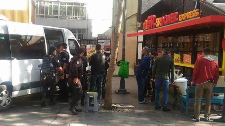 Nuriye Gülmen ve Semih Özakçaya destek olanlara gözaltı