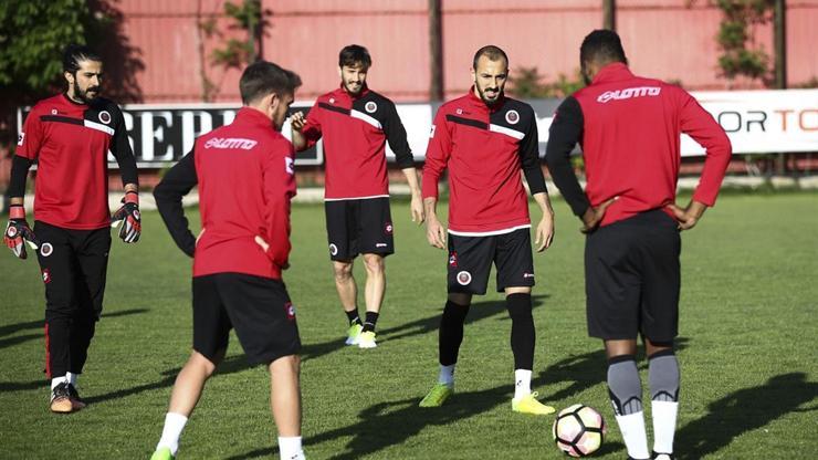 Rizespordan ayrıldı Gençlerbirliği antrenmanına çıktı