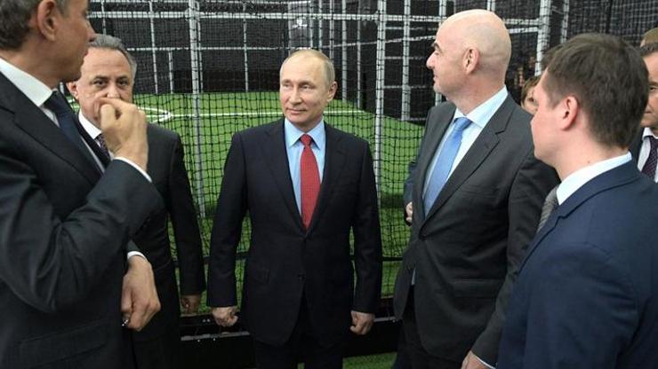 Putin Infantino ile görüştü