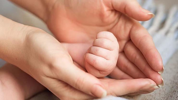 Bebek kusmuğunda boğuldu. Hastane Allahın takdiri dedi