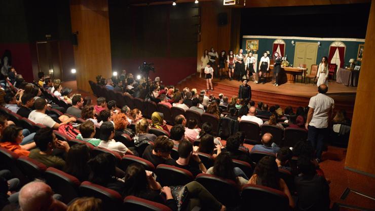PAM Liselerarası Tiyatro Buluşması coşkuyla devam ediyor