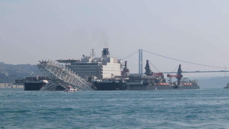İstanbul Boğazı gemi trafiğine yeniden açıldı