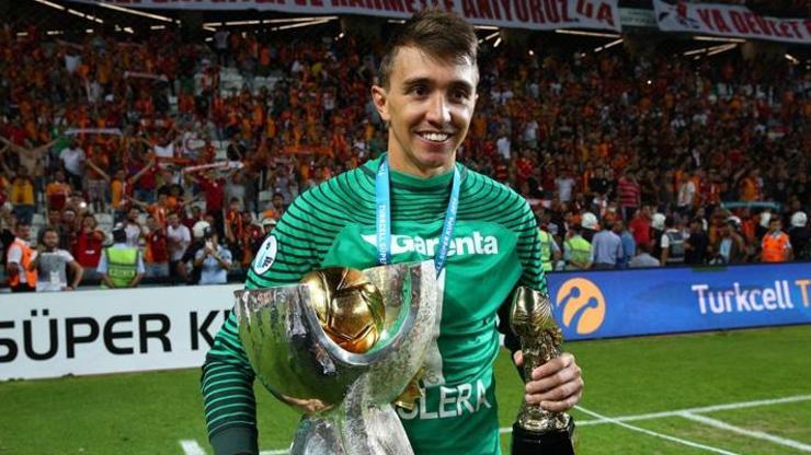 Muslera ikinci kez dalya diyecek